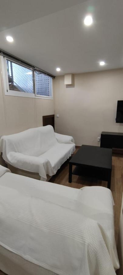 Montequinto Apartamento 50M En Semisotano دوس إرماناس المظهر الخارجي الصورة
